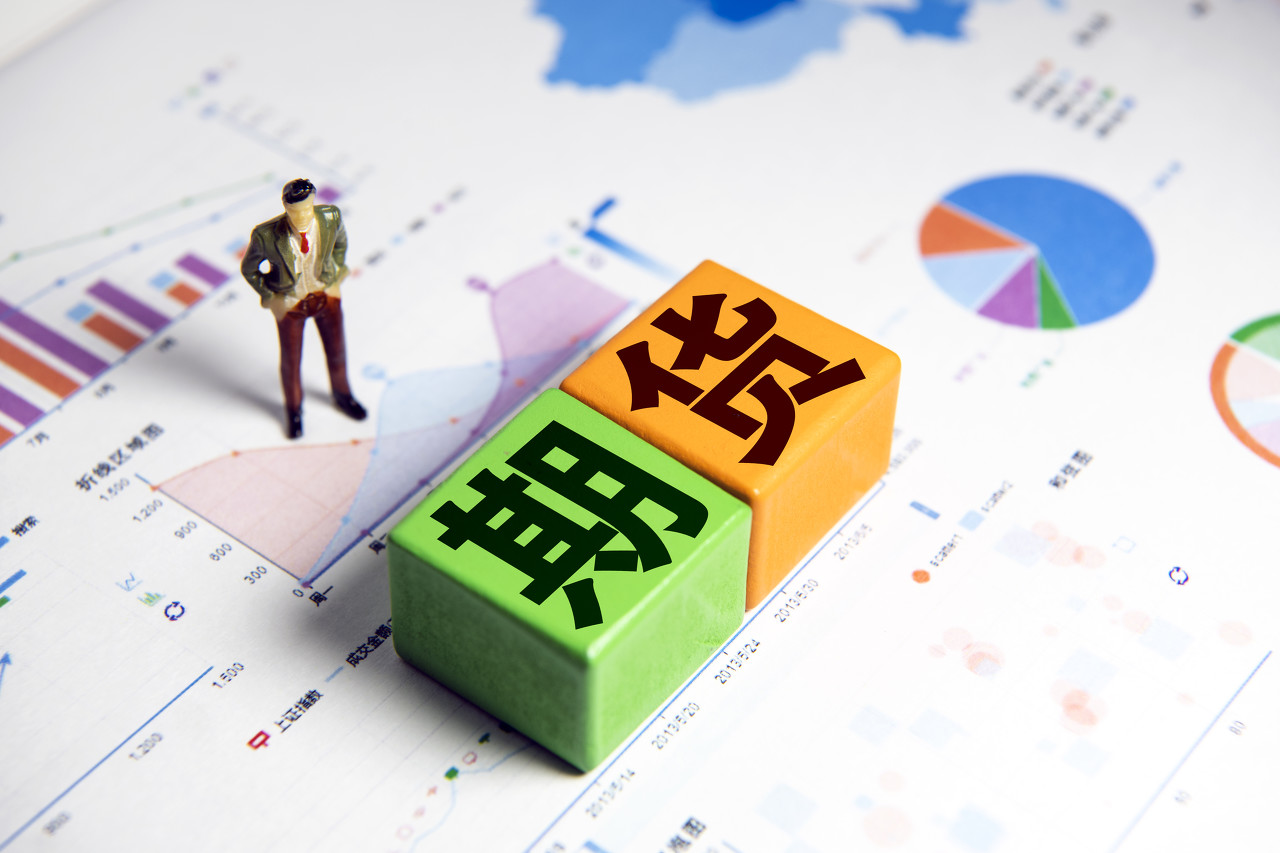 医我看丨高温天抱冬瓜睡觉能解暑？ 不科学！中暑降温这样做