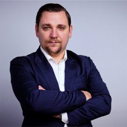 未来三天梅州天气炎热，伴分散雷雨